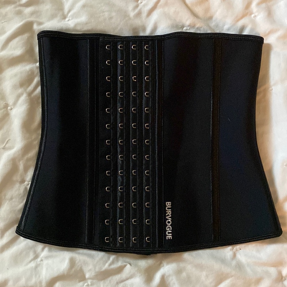 Waist trainer